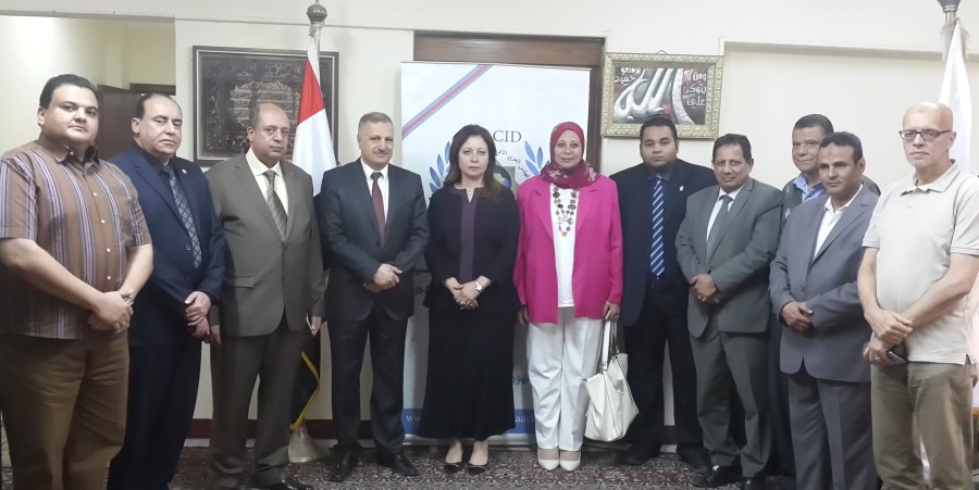 الدكتورة منال شاهين رئيس قطاع البرامج بصندوق تحيا مصر في زيارة الى مقر المجلس بتاريخ 2017/5/2